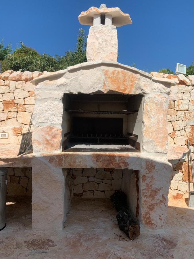 치스테르니노 Trulli Tesoro B&B 외부 사진